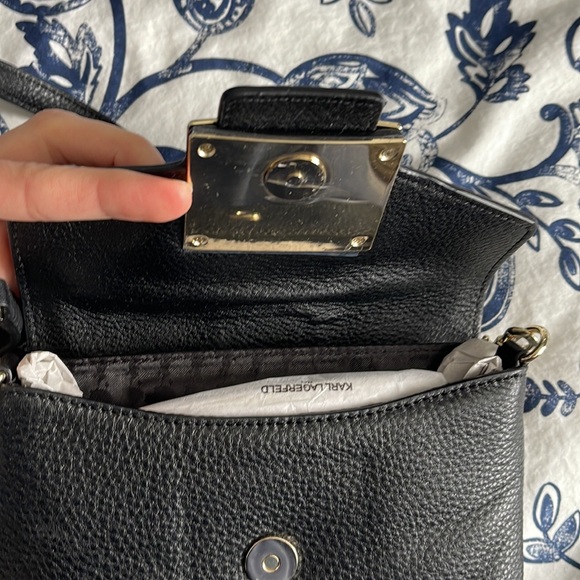 Brand new never been used Karl Lagerfeld small cross body leather handbag - Picture 5 of 5
